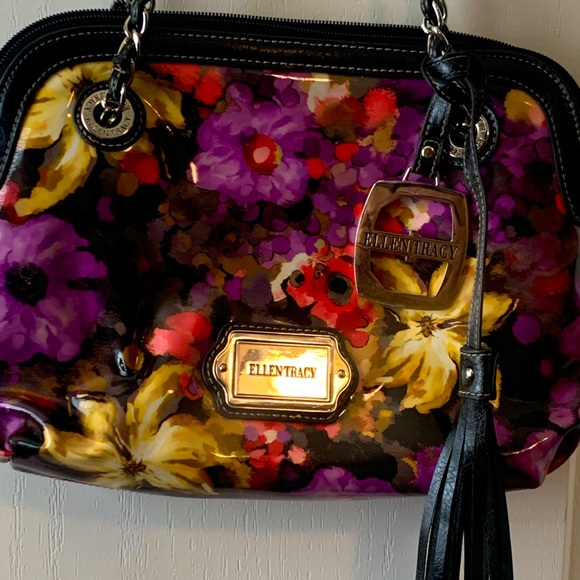 Sold—-Ellen Tracey Shoulder Bag - Picture 9 of 9
